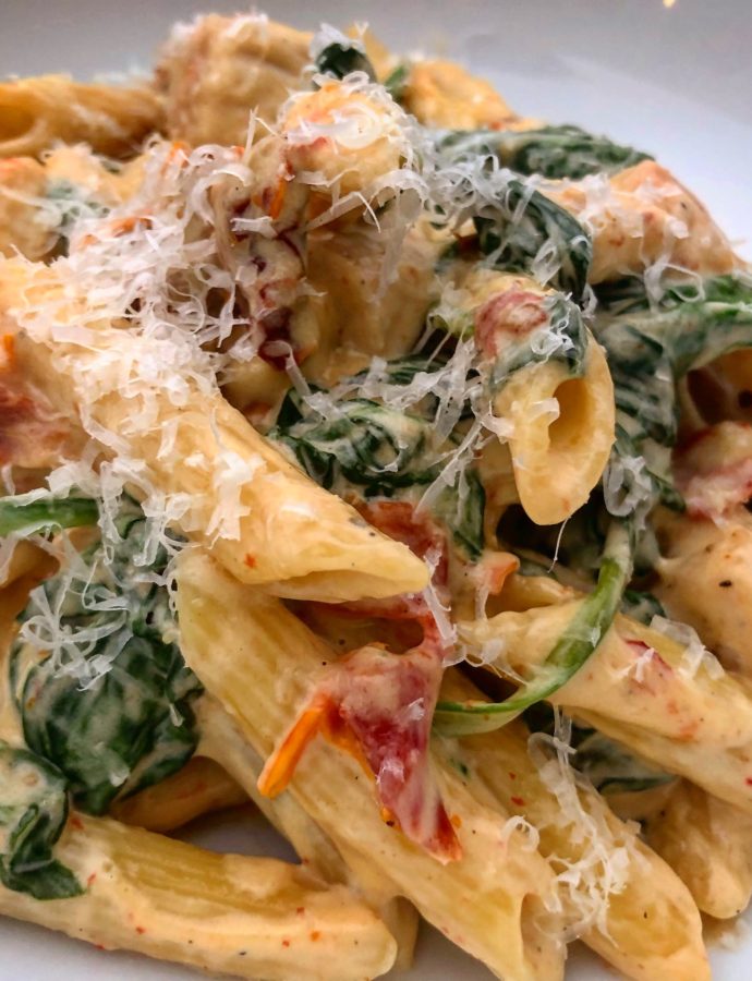 Chicken, Spinach & Sun-dried Tomato Pasta