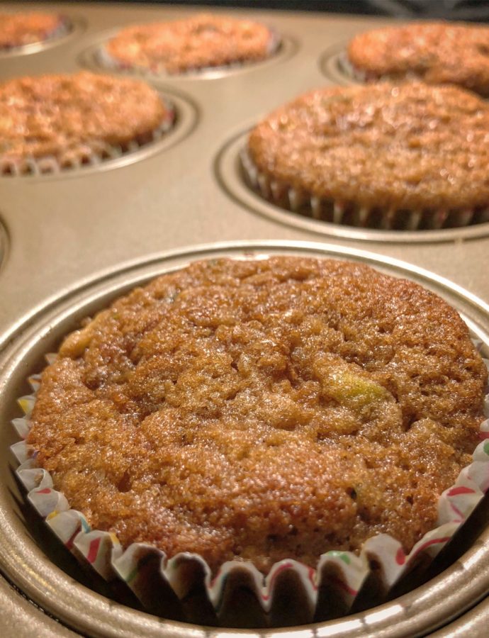 Whole Wheat Cinnamon Apple & Zucchini Muffins