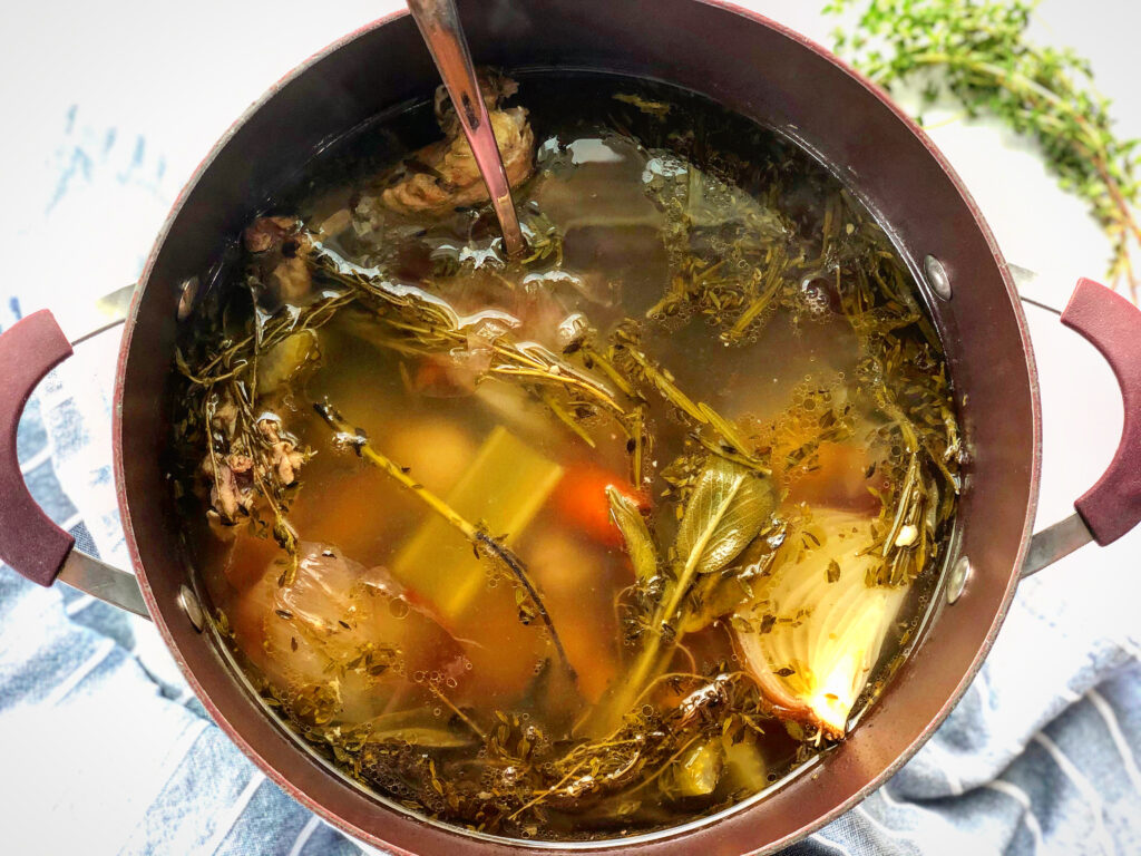 Easy Homemade Chicken Stock - Cupcakes and Sarcasm
