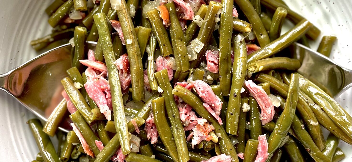 Slow Cooker Country Green Beans with Ham